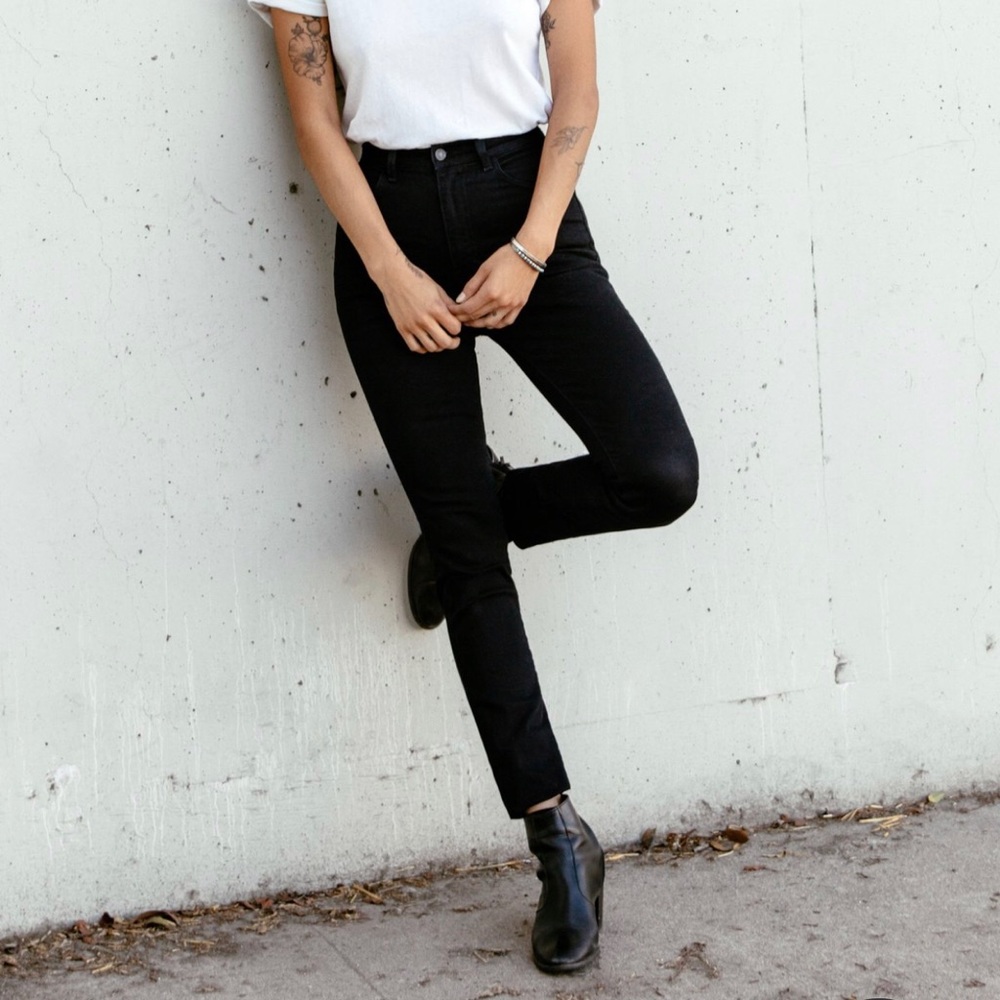 Imogene + Willie Elizabeth Jeans in Blue Black, 27